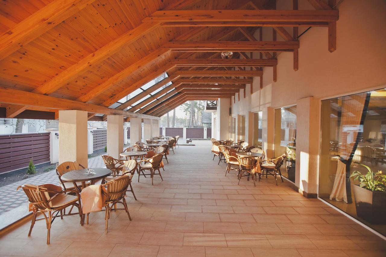 Viktoria Park Hotel Bucha Extérieur photo