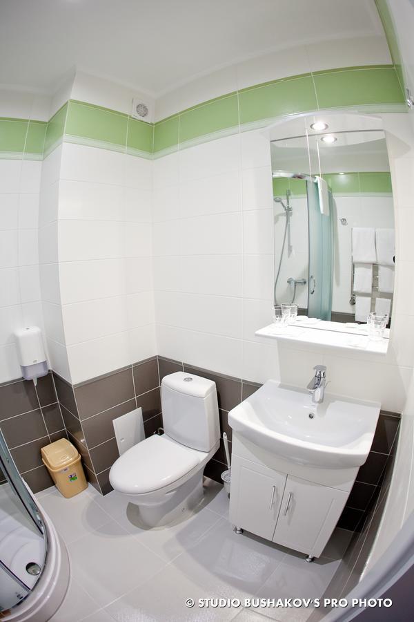 Viktoria Park Hotel Bucha Extérieur photo