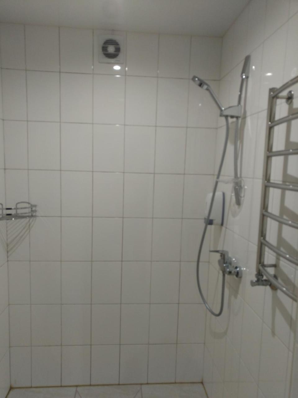 Viktoria Park Hotel Bucha Extérieur photo