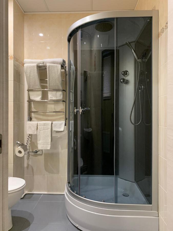 Viktoria Park Hotel Bucha Extérieur photo